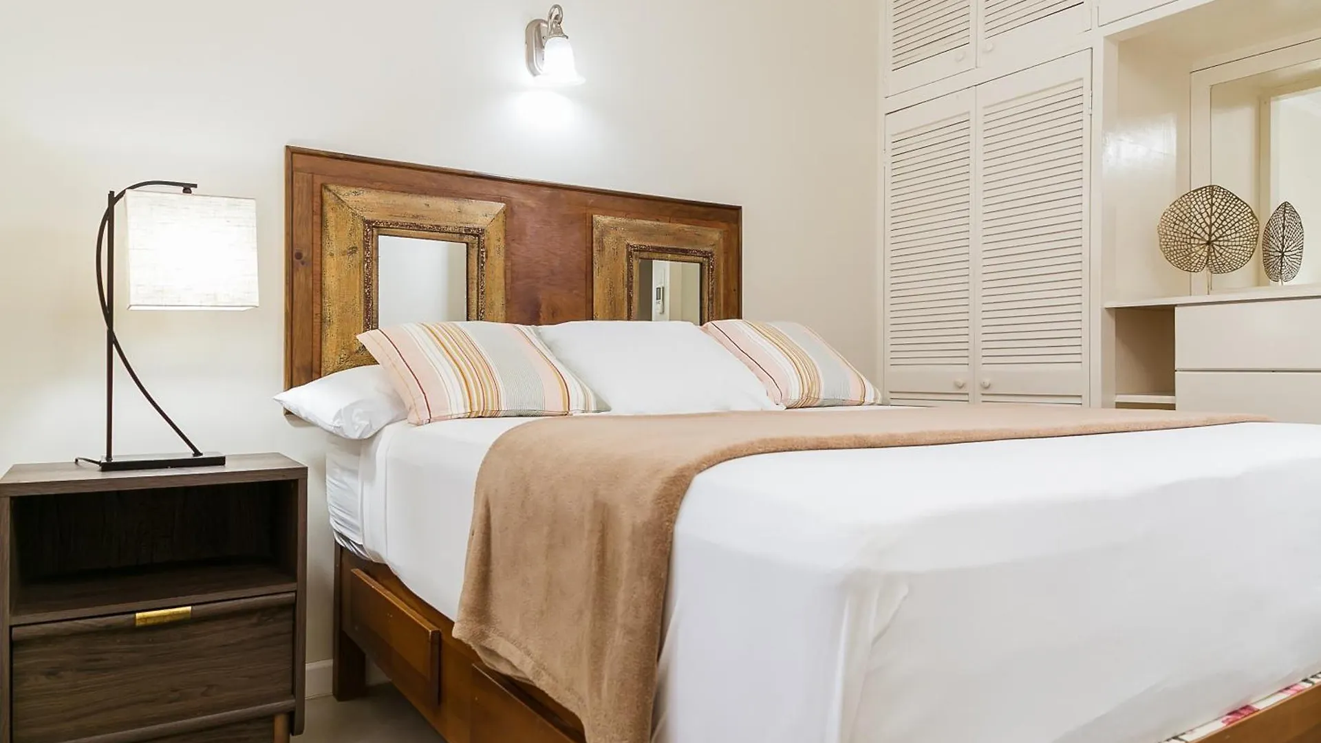 Aquahaven Retreat In Kingston Villa Vakantiehuis
