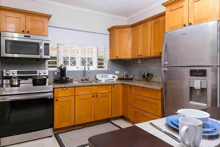 Aquahaven Retreat In Kingston Βίλα